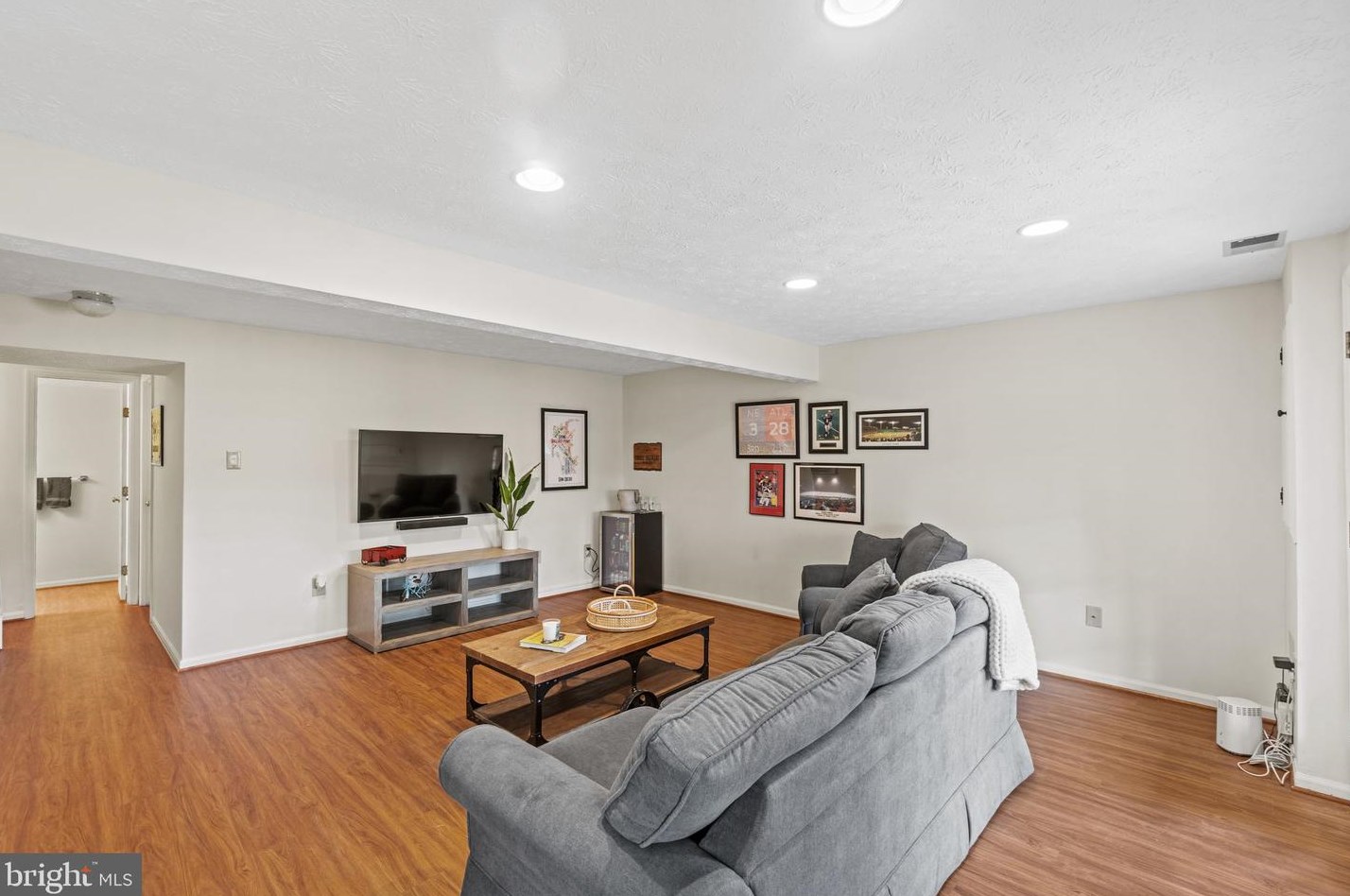 520 Palmspring Dr, Gaithersburg MD  20878-2971 exterior