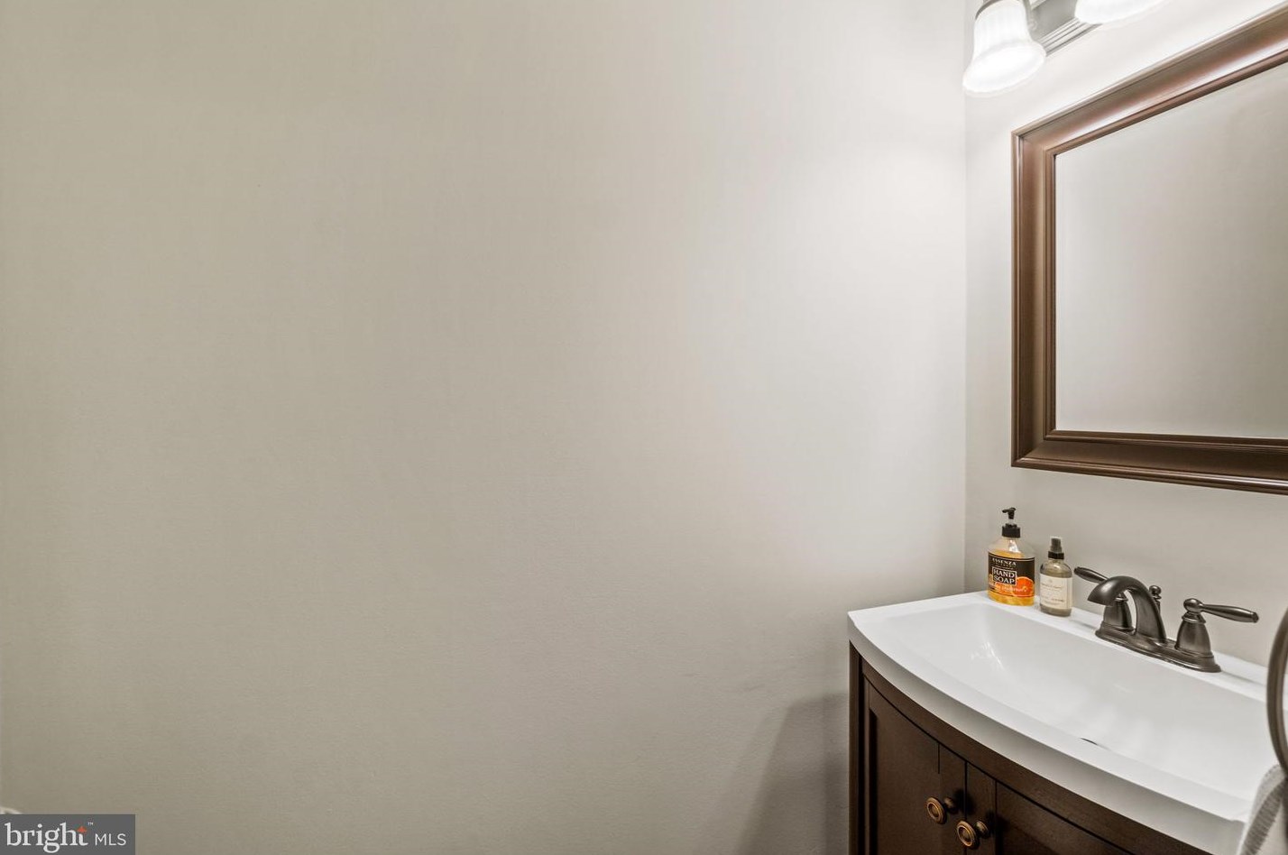 520 Palmspring Dr, Gaithersburg MD  20878-2971 exterior