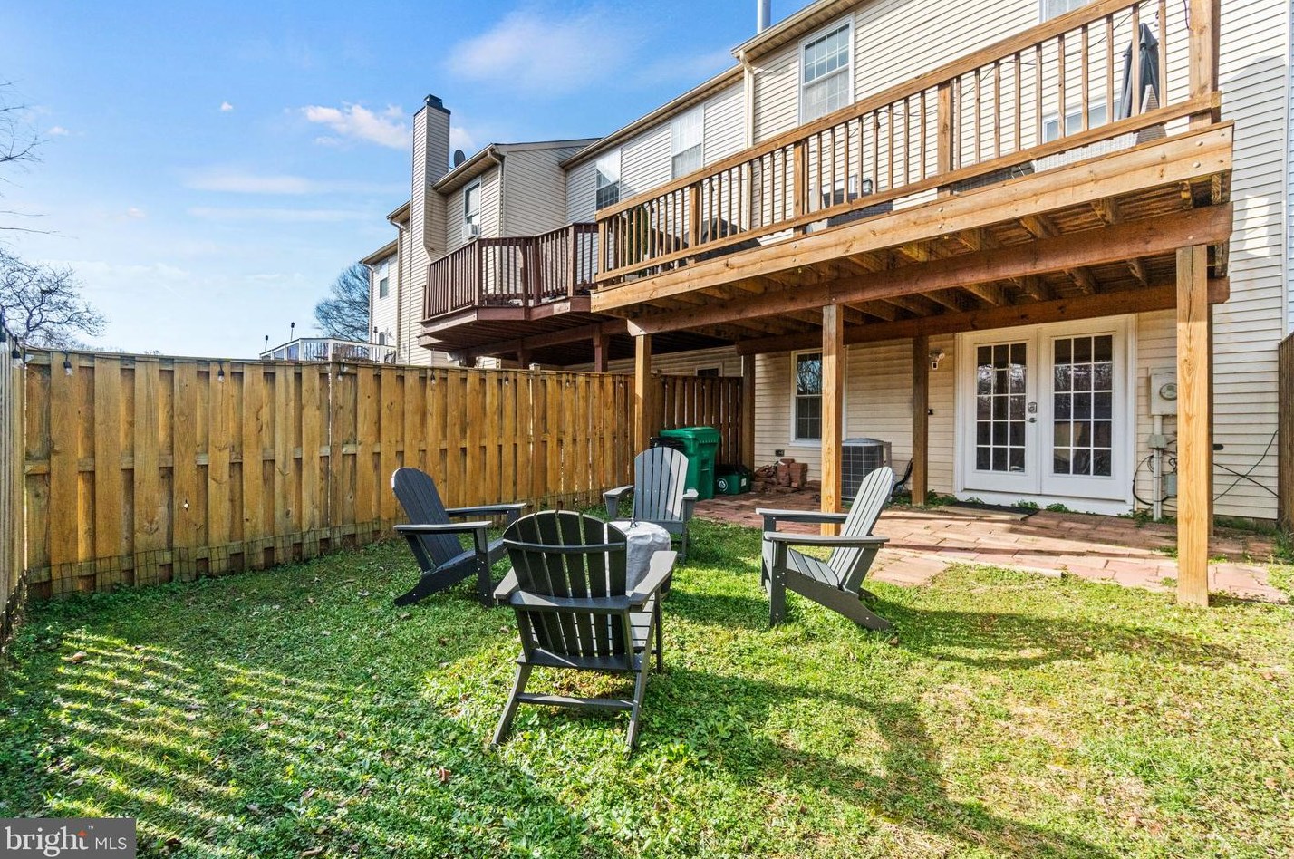520 Palmspring Dr, Gaithersburg MD  20878-2971 exterior