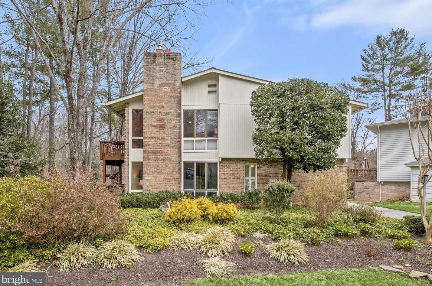 10609 Great Arbor Dr, Rockville, MD 20854-4220