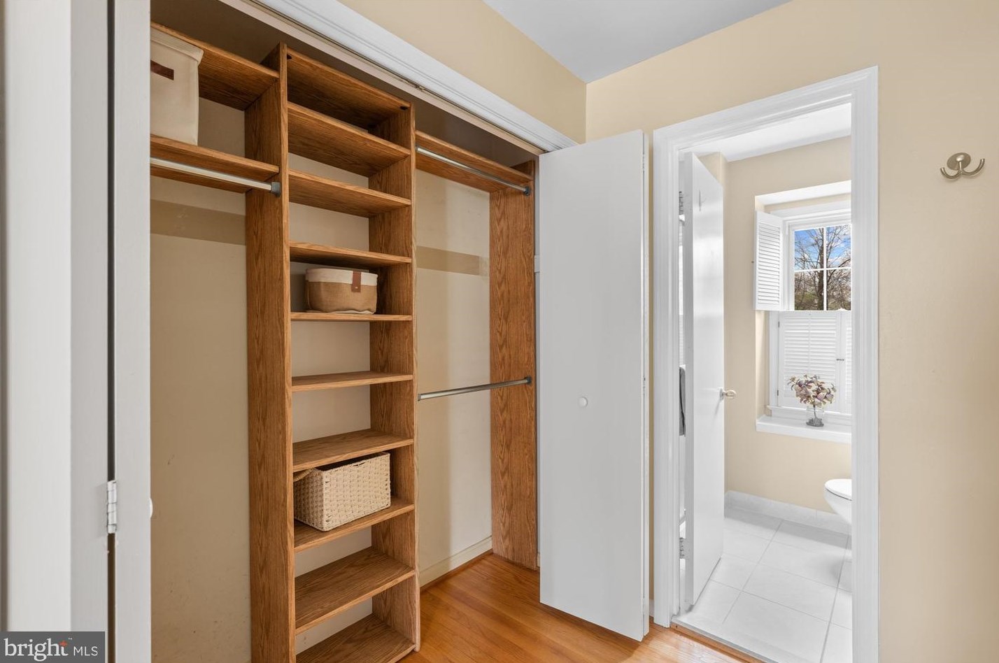 207 Summit Hall Rd, Gaithersburg MD  20877-1825 exterior