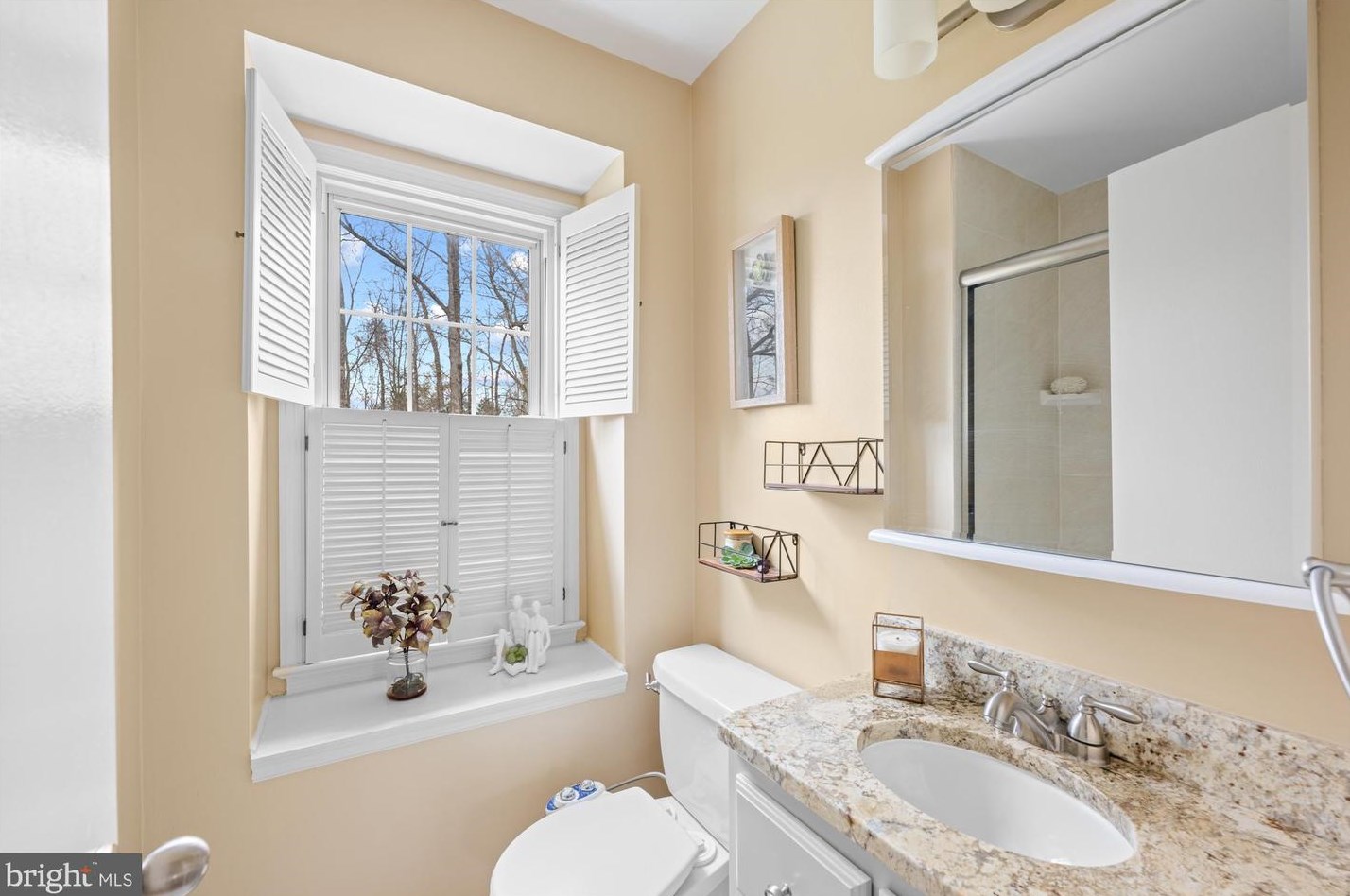 207 Summit Hall Rd, Gaithersburg MD  20877-1825 exterior
