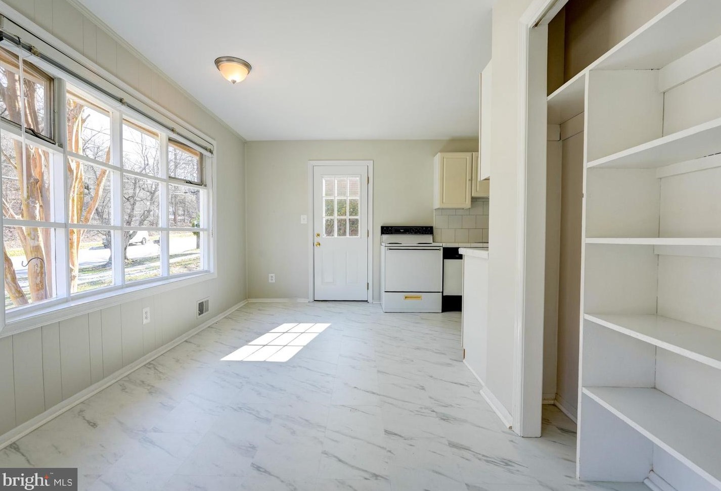 12820 Middlevale Ln, Silver Spring, MD 20906