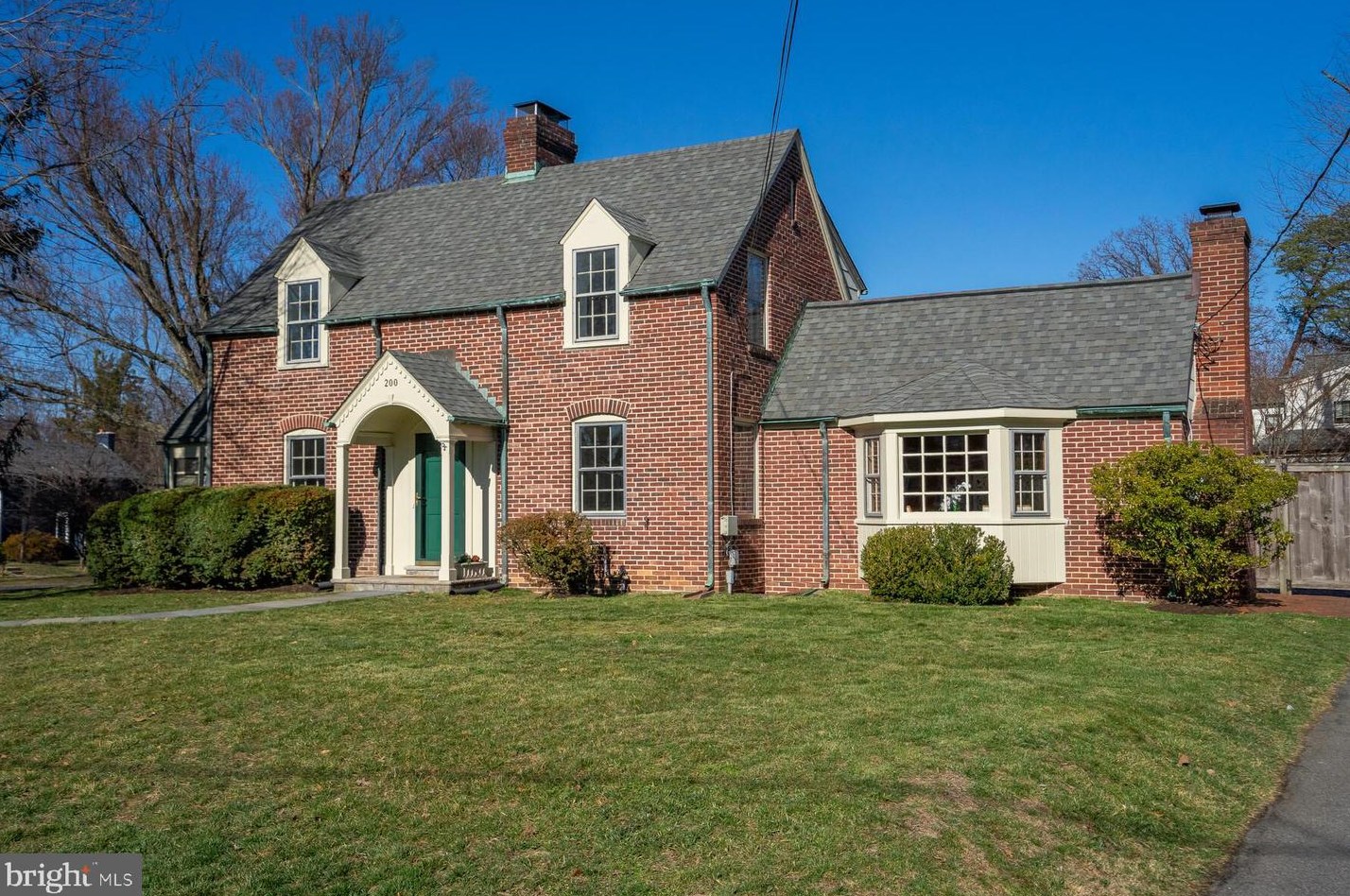 200 Williamsburg Dr, Silver Spring, MD 20901