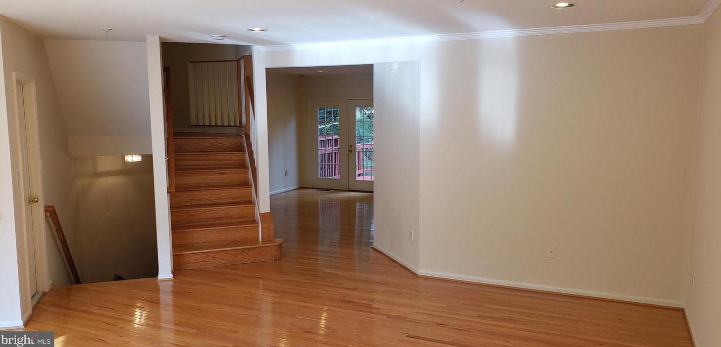 11305 Morning Gate Dr, Rockville MD  20852-3126 exterior