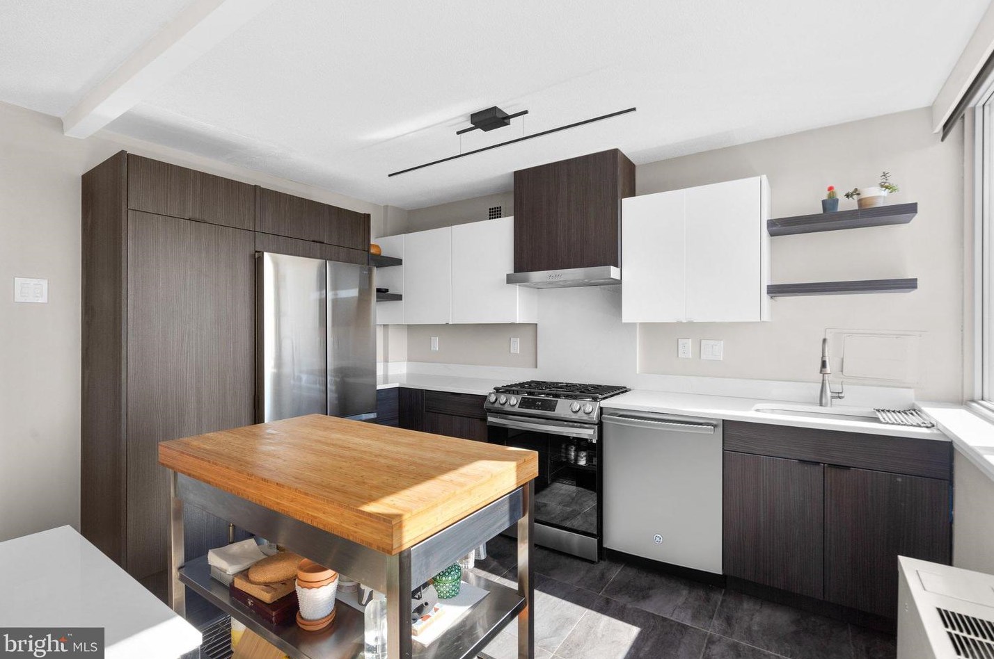 1220 Blair Mill Rd #505, Silver Spring, MD 20910