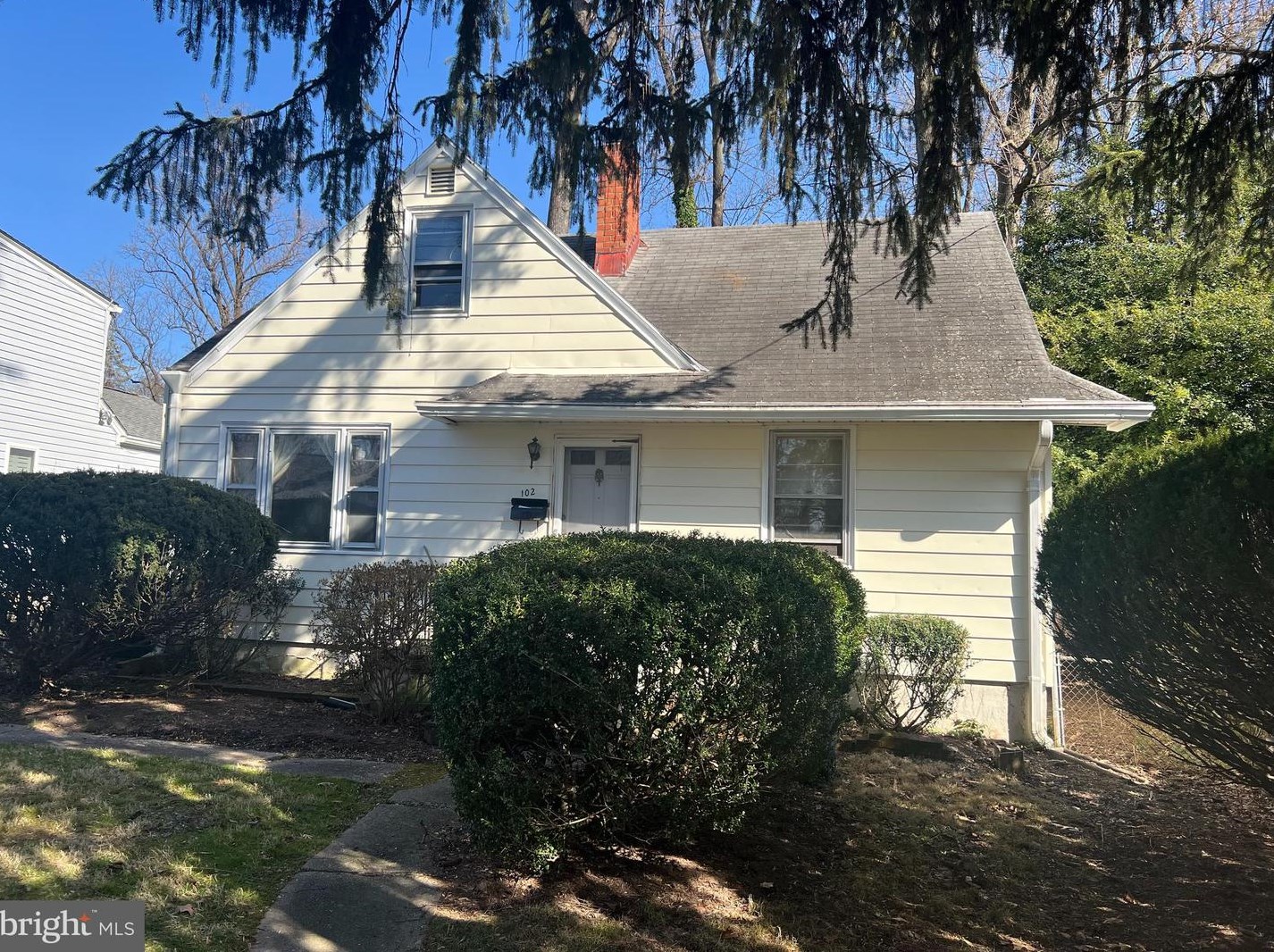 102 Adclare Rd, Rockville, MD 20850-3806