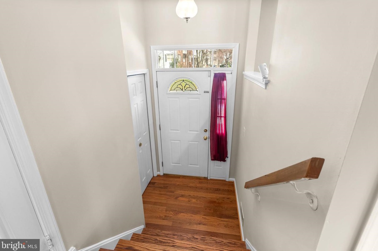 8640 Delcris Dr, Gaithersburg, MD 20886-4314