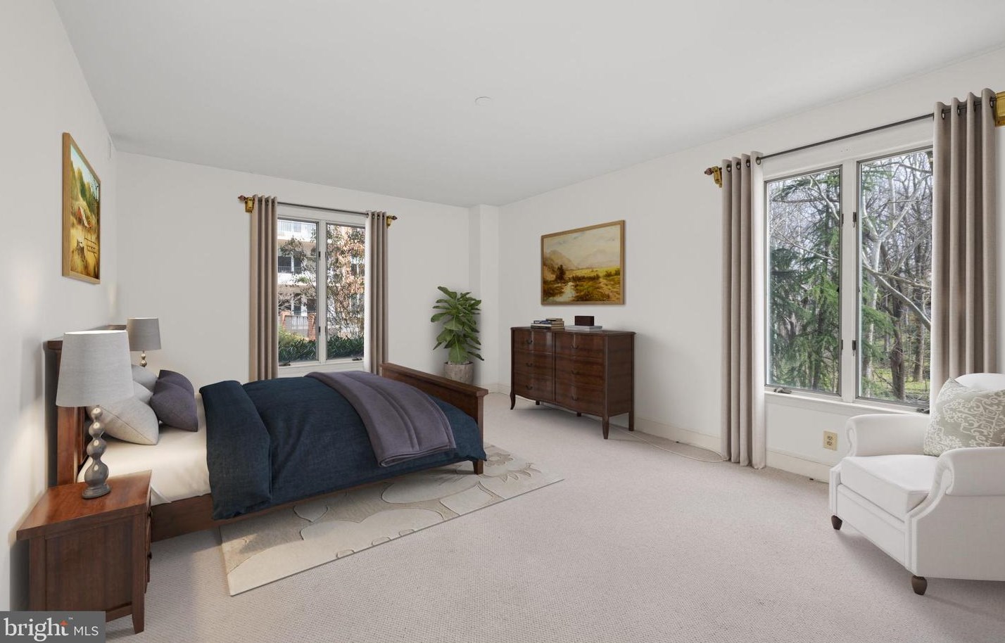 8101 Connecticut Ave, Bethesda MD  20815-2810 exterior