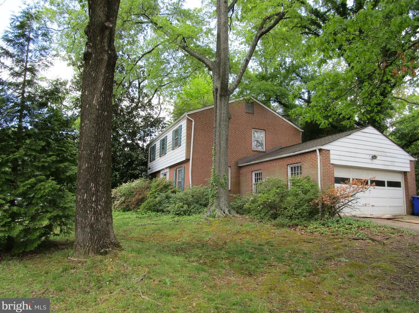 6012 Beech Ave, Bethesda, MD 20817-3425