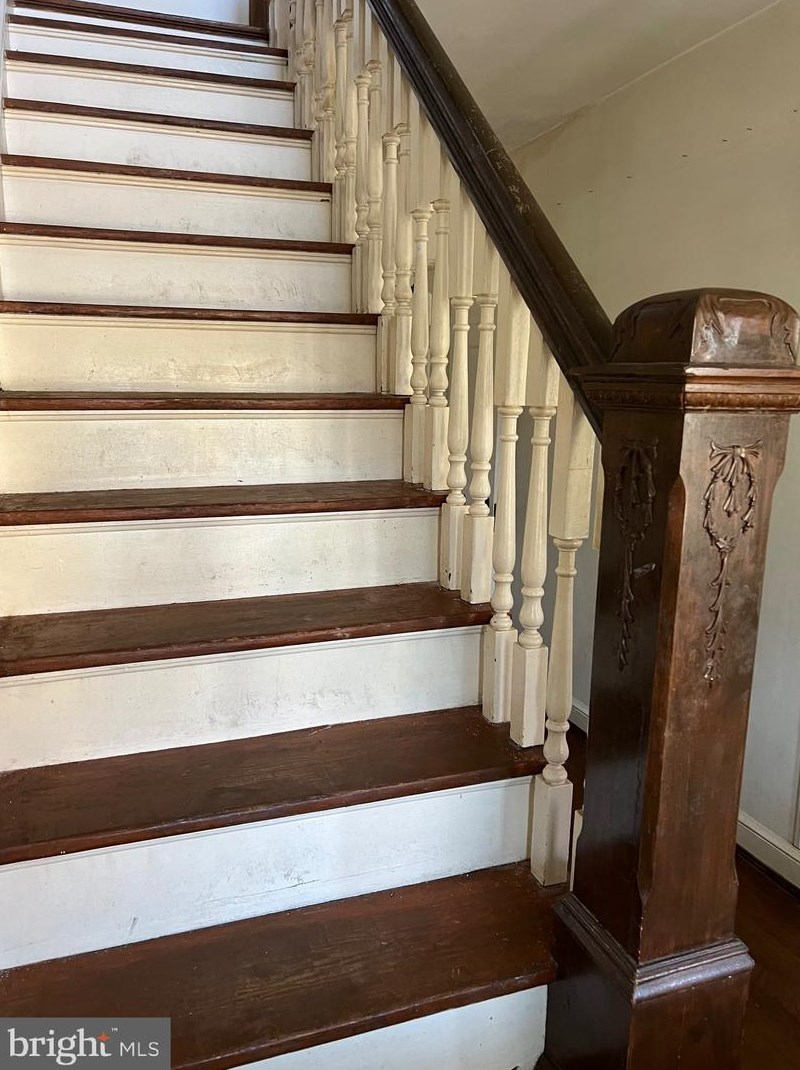 6 High St, Unity MD  20833-2500 exterior