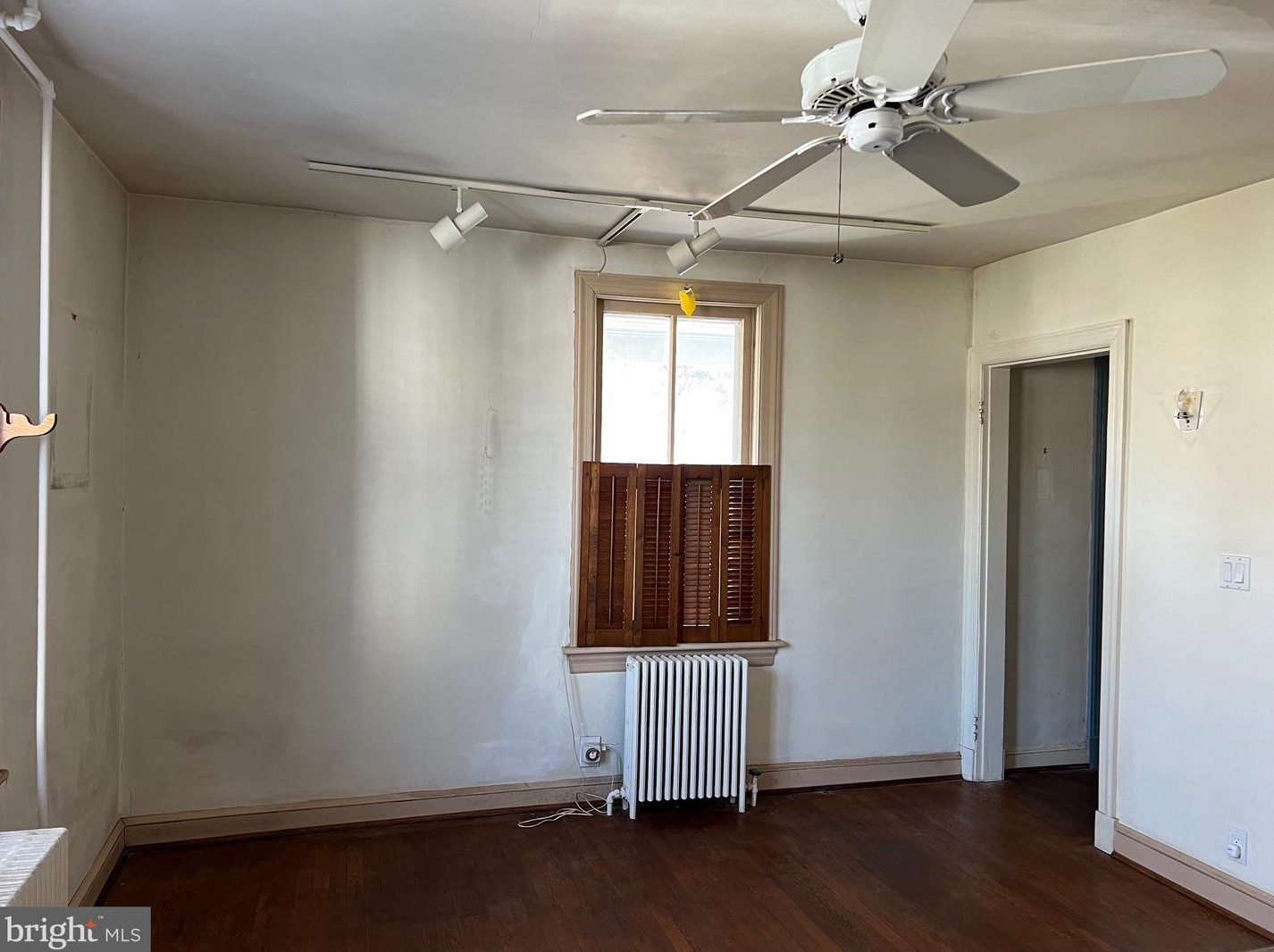 6 High St, Unity MD  20833-2500 exterior