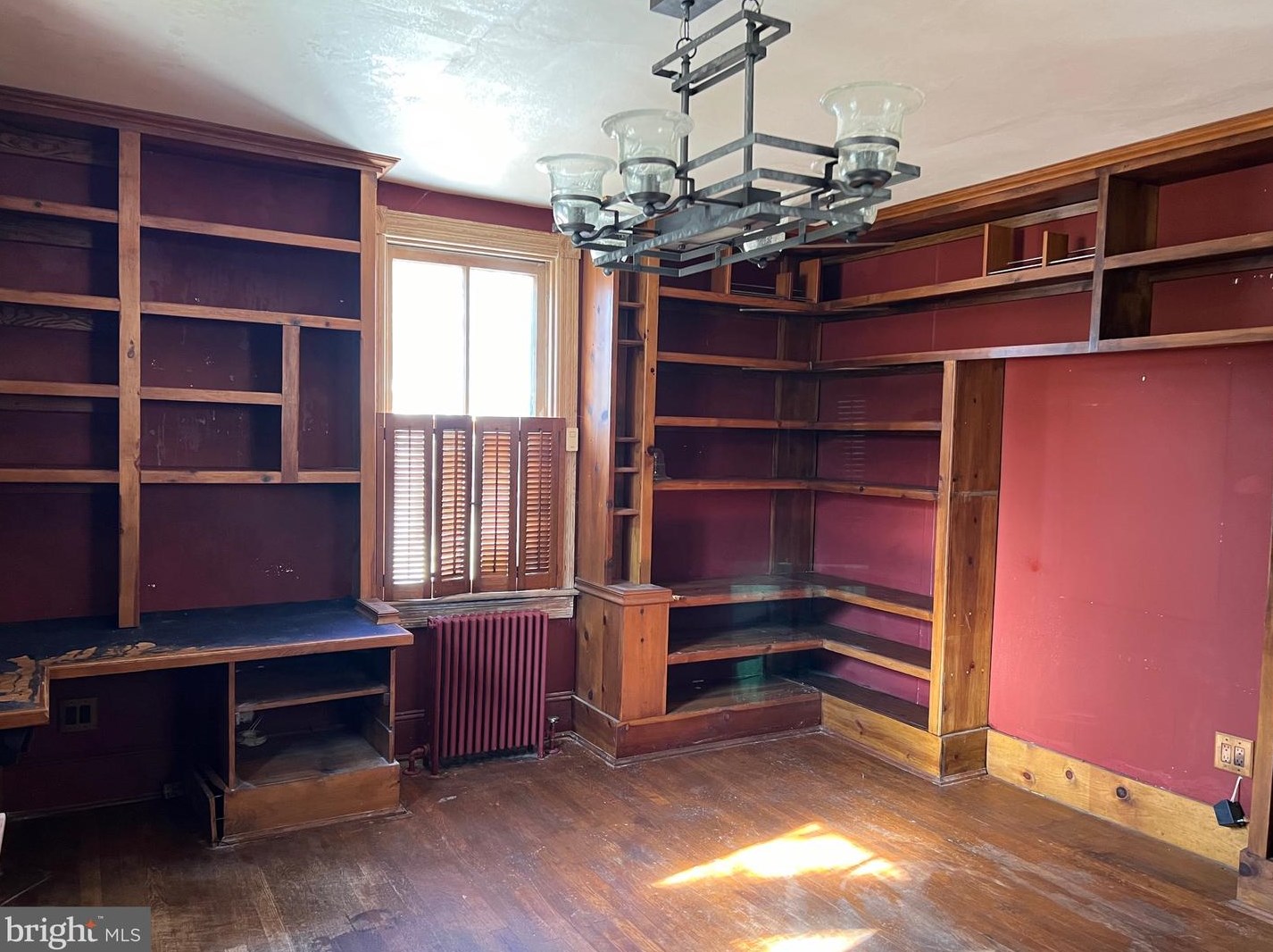 6 High St, Unity MD  20833-2500 exterior