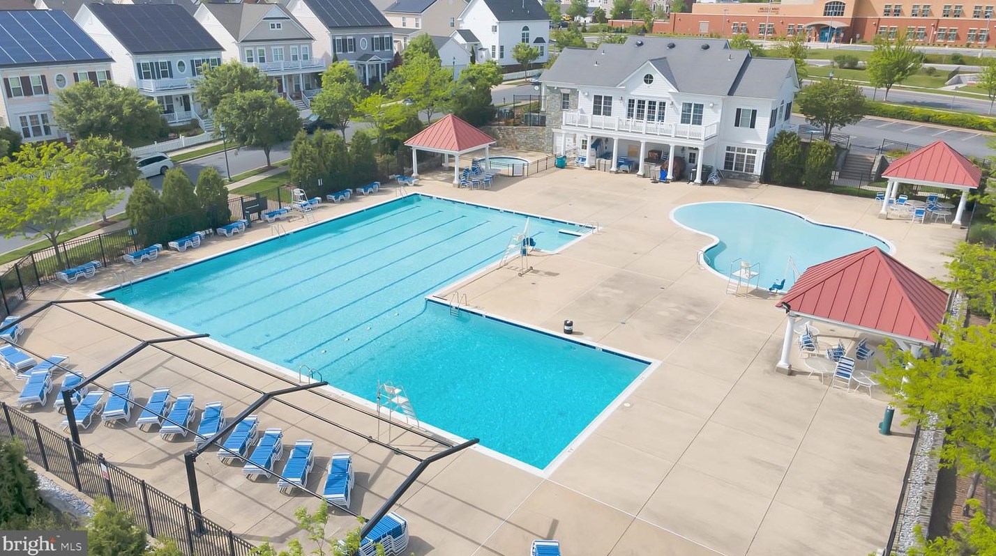 12702 Horseshoe Bend Cir, Clarksburg MD  20871-9387 exterior