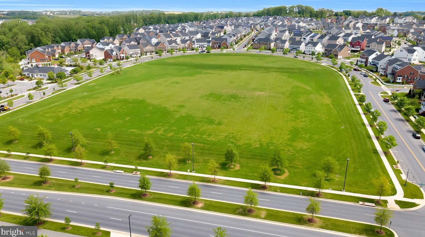 12702 Horseshoe Bend Cir, Clarksburg MD  20871-9387 exterior