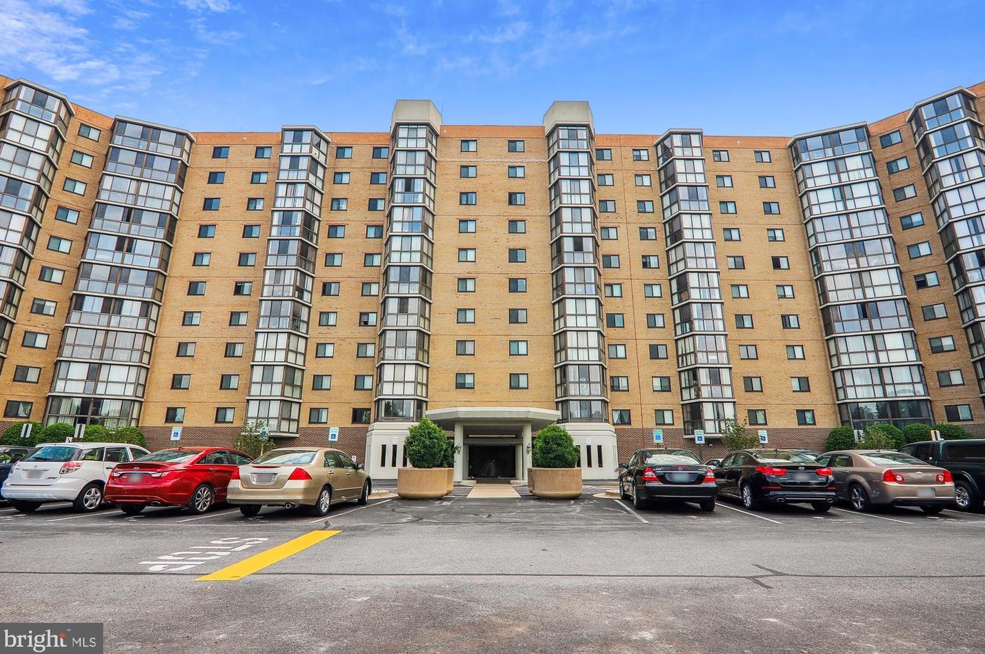 3330 N Leisure World Blvd #5-326, Silver Spring, MD 20906
