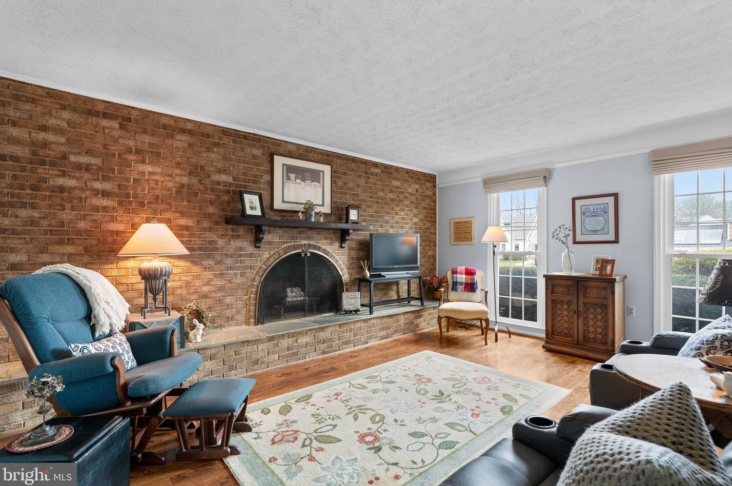 16916 Cashell Rd, Rockville, MD 20853-1009