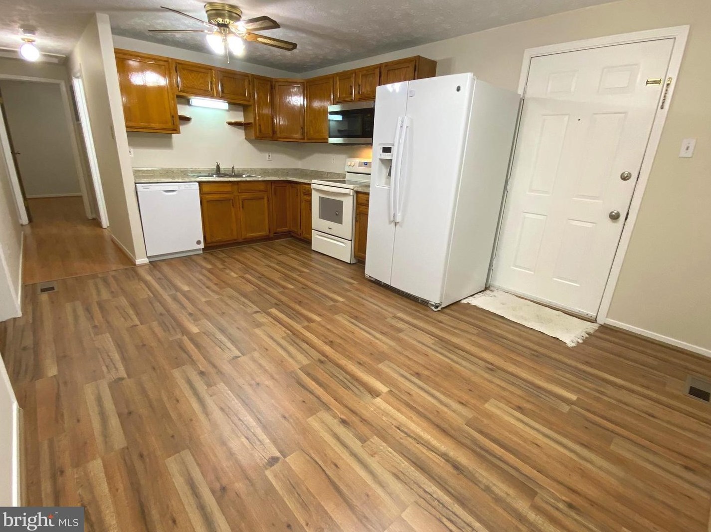 19502 Kildonan Dr, Gaithersburg MD  20879-4754 exterior