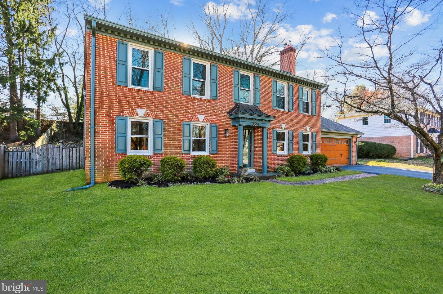 9004 Cherbourg Dr, Rockville, MD 20854-3106