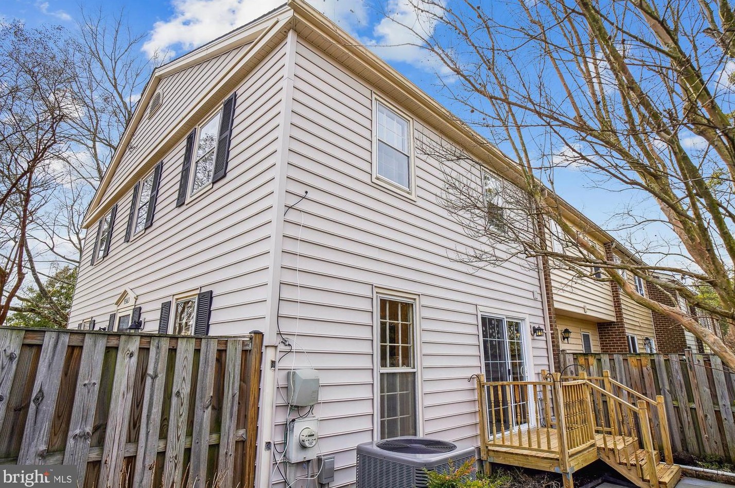 9363 Bremerton Way, Gaithersburg MD 20886-1419 exterior