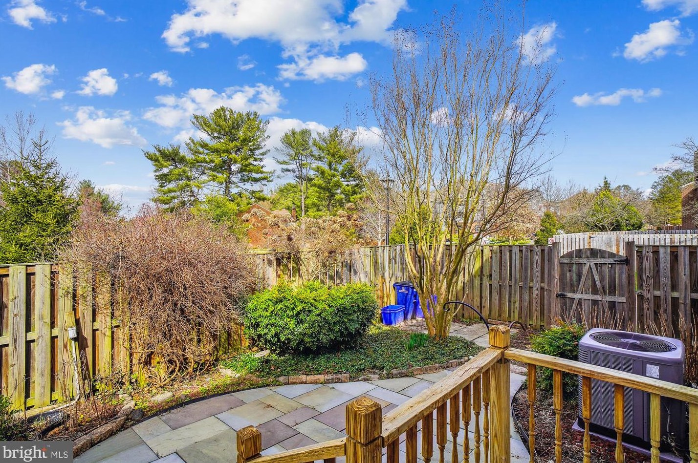 9363 Bremerton Way, Gaithersburg MD 20886-1419 exterior