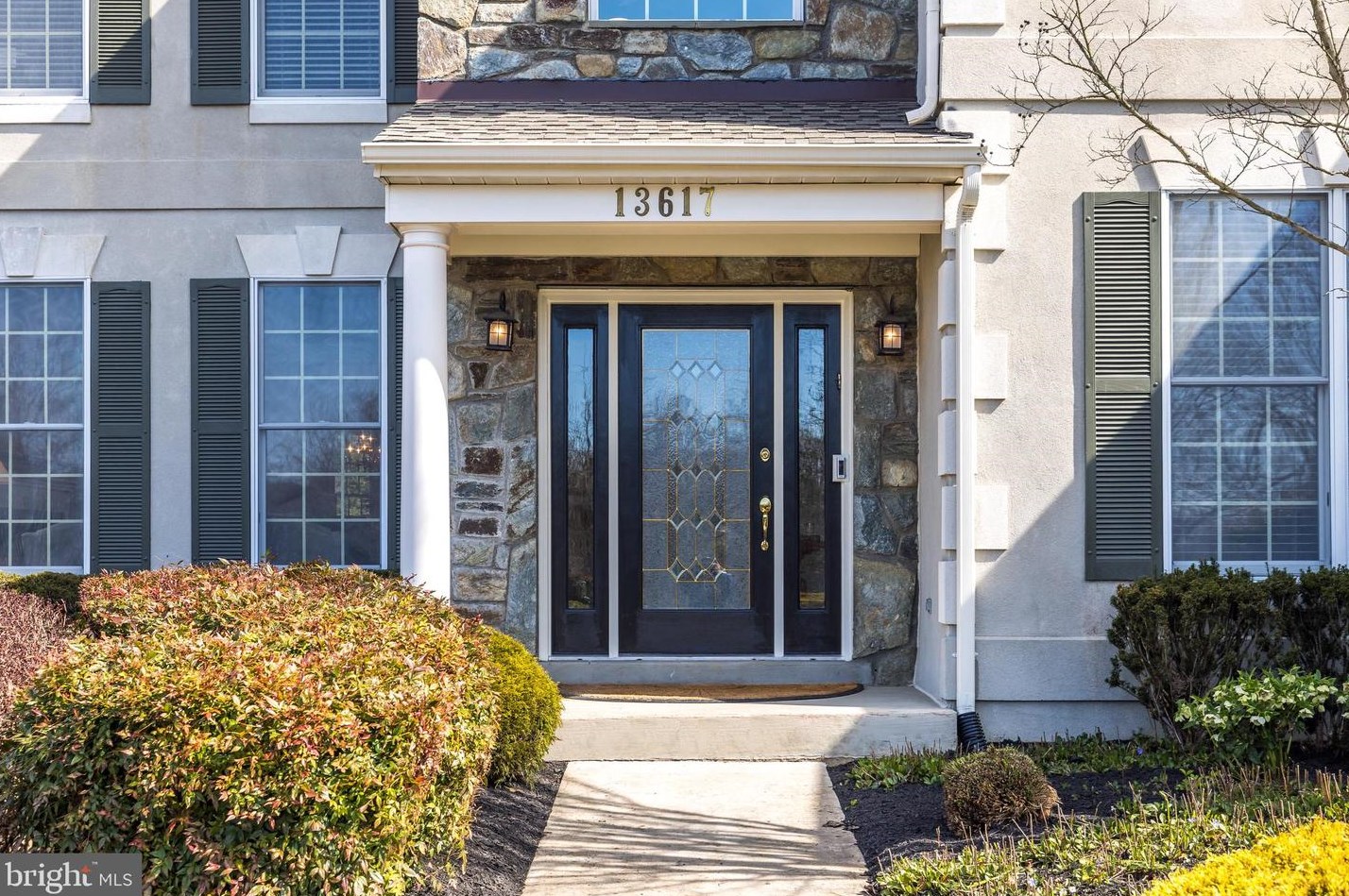 13617 Cavanaugh Dr, Rockville, MD 20850-5450