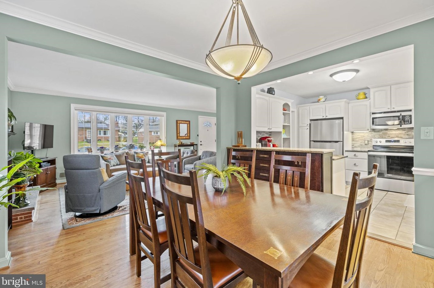 803 Venice Dr, Silver Spring MD 20904-2065 exterior