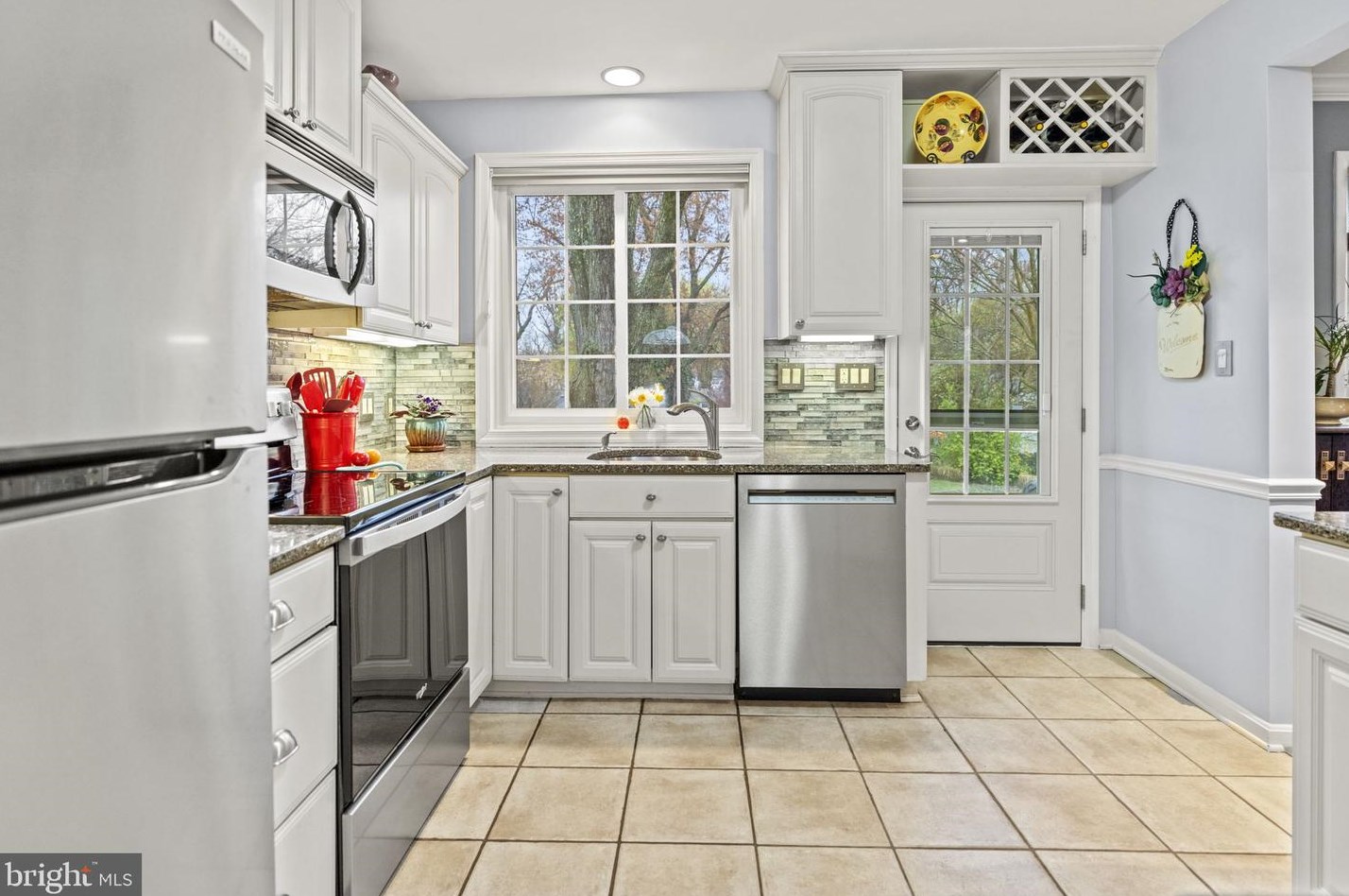 803 Venice Dr, Silver Spring MD 20904-2065 exterior