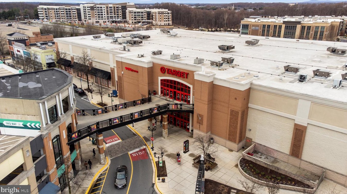 9701 Fields Rd, Gaithersburg MD  20878-2706 exterior