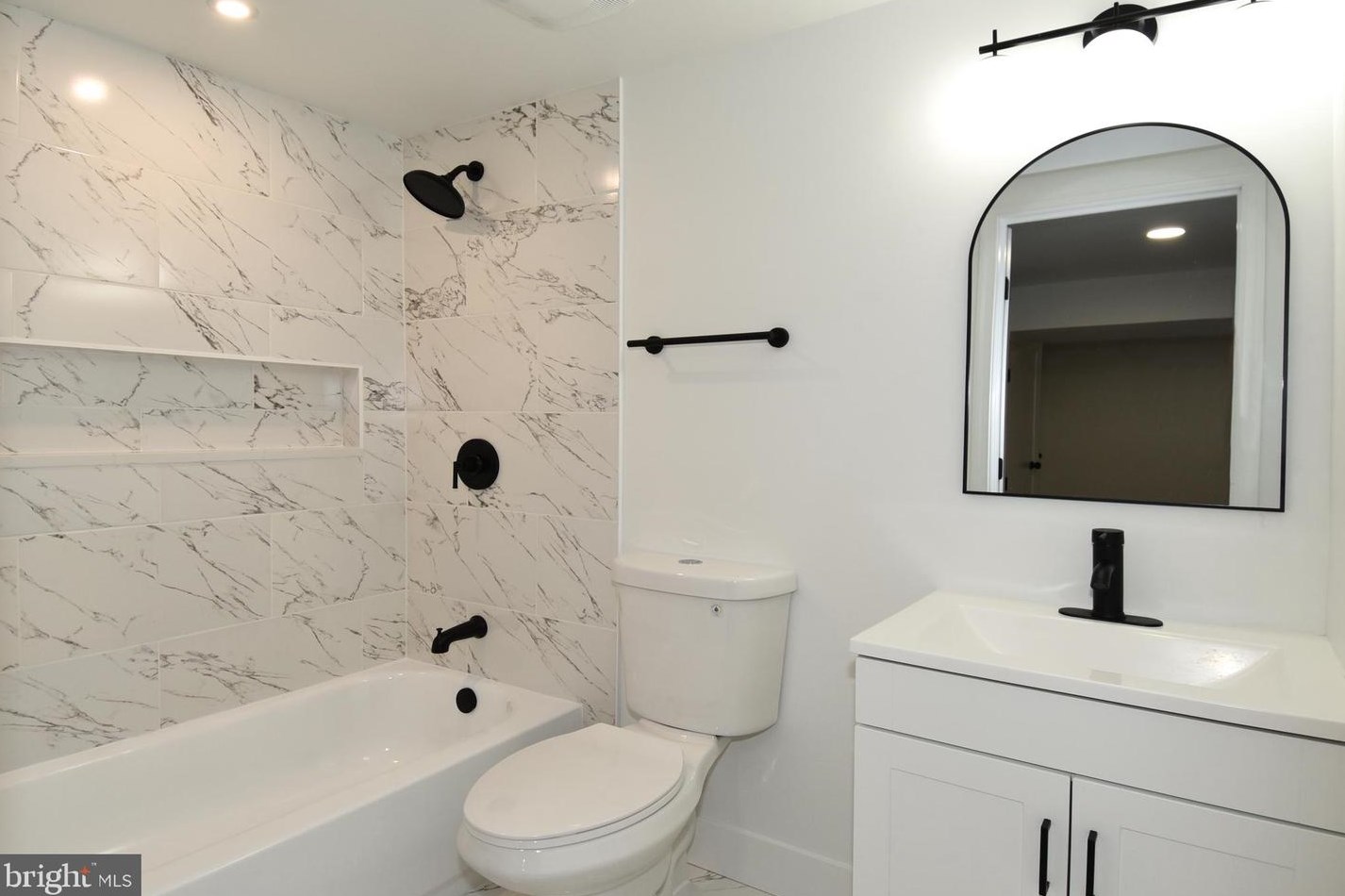 12415 Kemp Mill Rd, Silver Spring MD 20902-1717 exterior