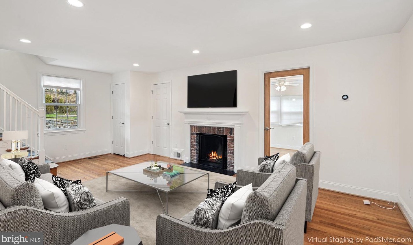 10610 Lorain Ave, Silver Spring MD  20901-1511 exterior