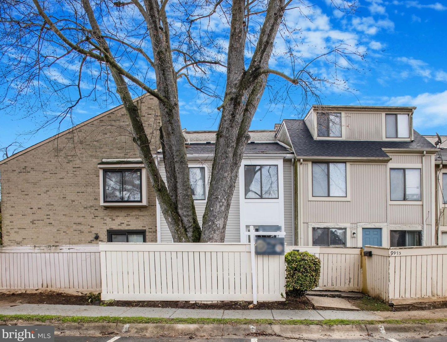 9975 Ridgeline Dr, Gaithersburg, MD 20886