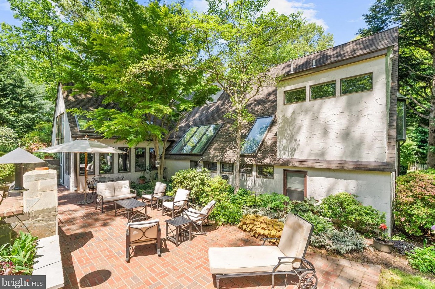 7211 Brookstone Ct, Rockville MD 20854-4838 exterior