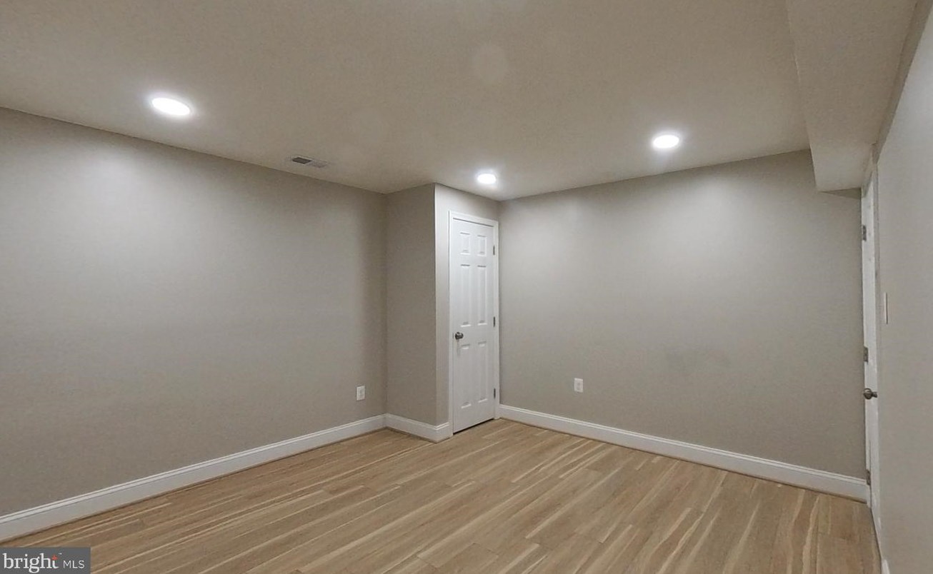 14008 Colesville Manor Pl, Silver Spring MD  20904-1100 exterior