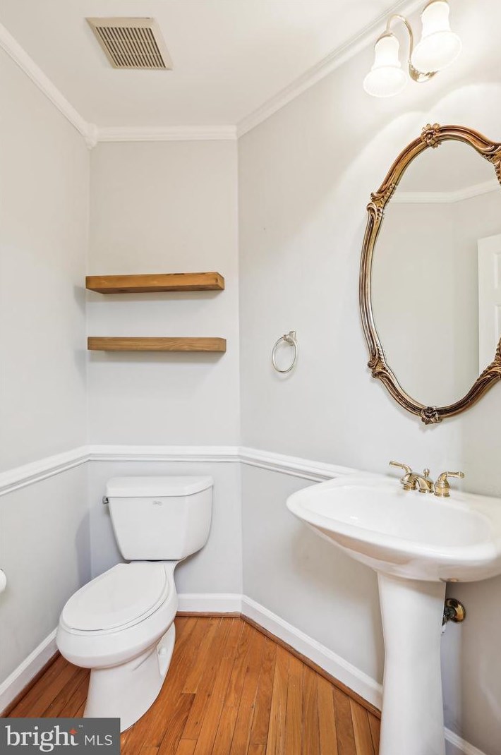 210 Painted Post Ln, Gaithersburg MD  20878-7856 exterior