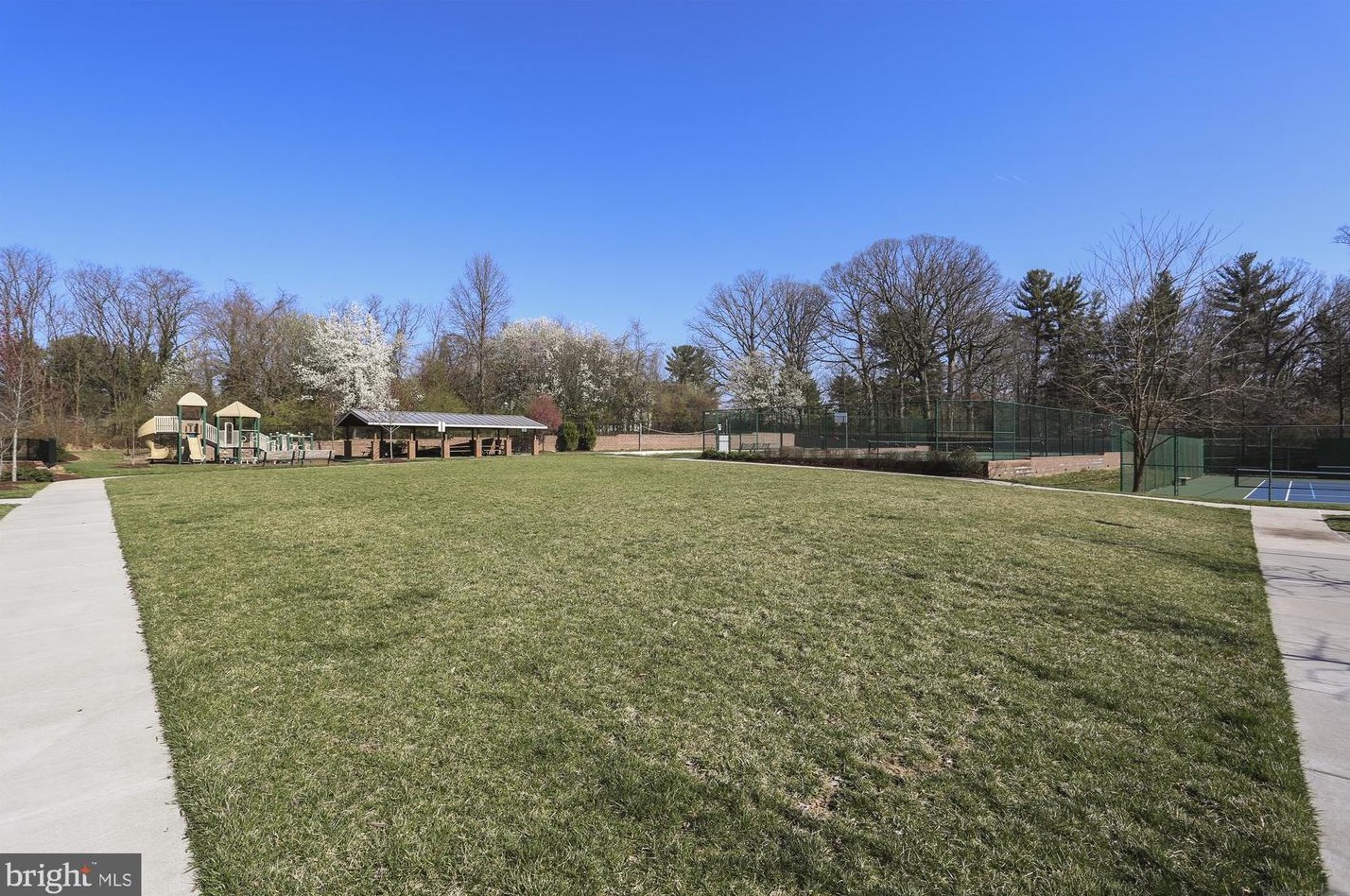 210 Painted Post Ln, Gaithersburg MD  20878-7856 exterior