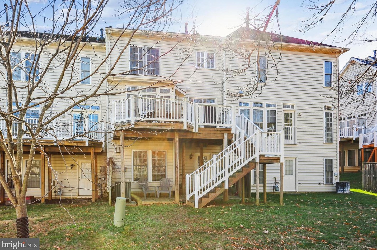 210 Painted Post Ln, Gaithersburg MD  20878-7856 exterior