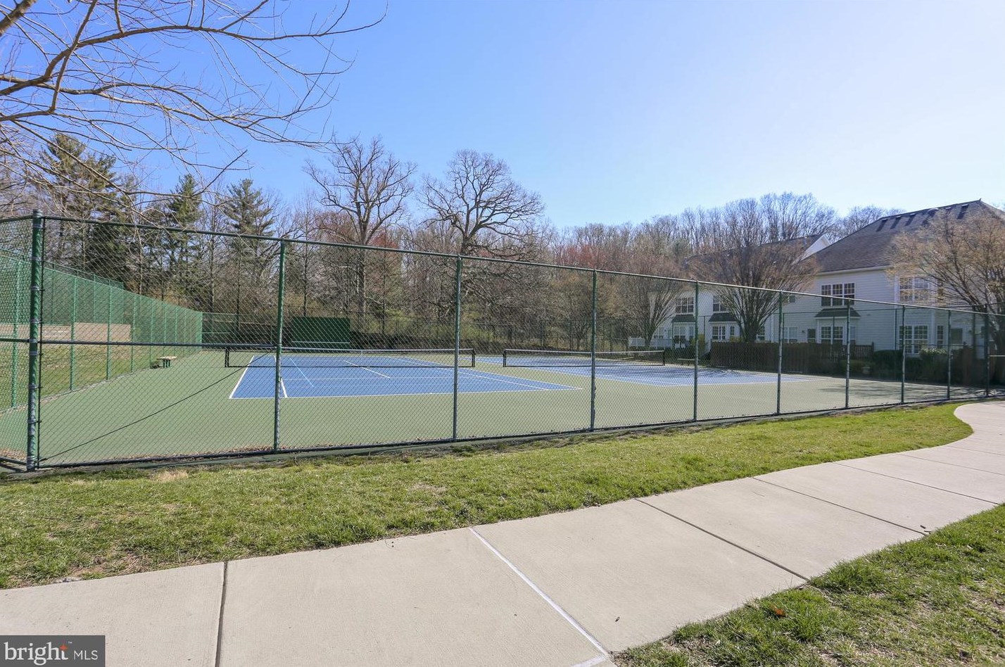 210 Painted Post Ln, Gaithersburg MD  20878-7856 exterior