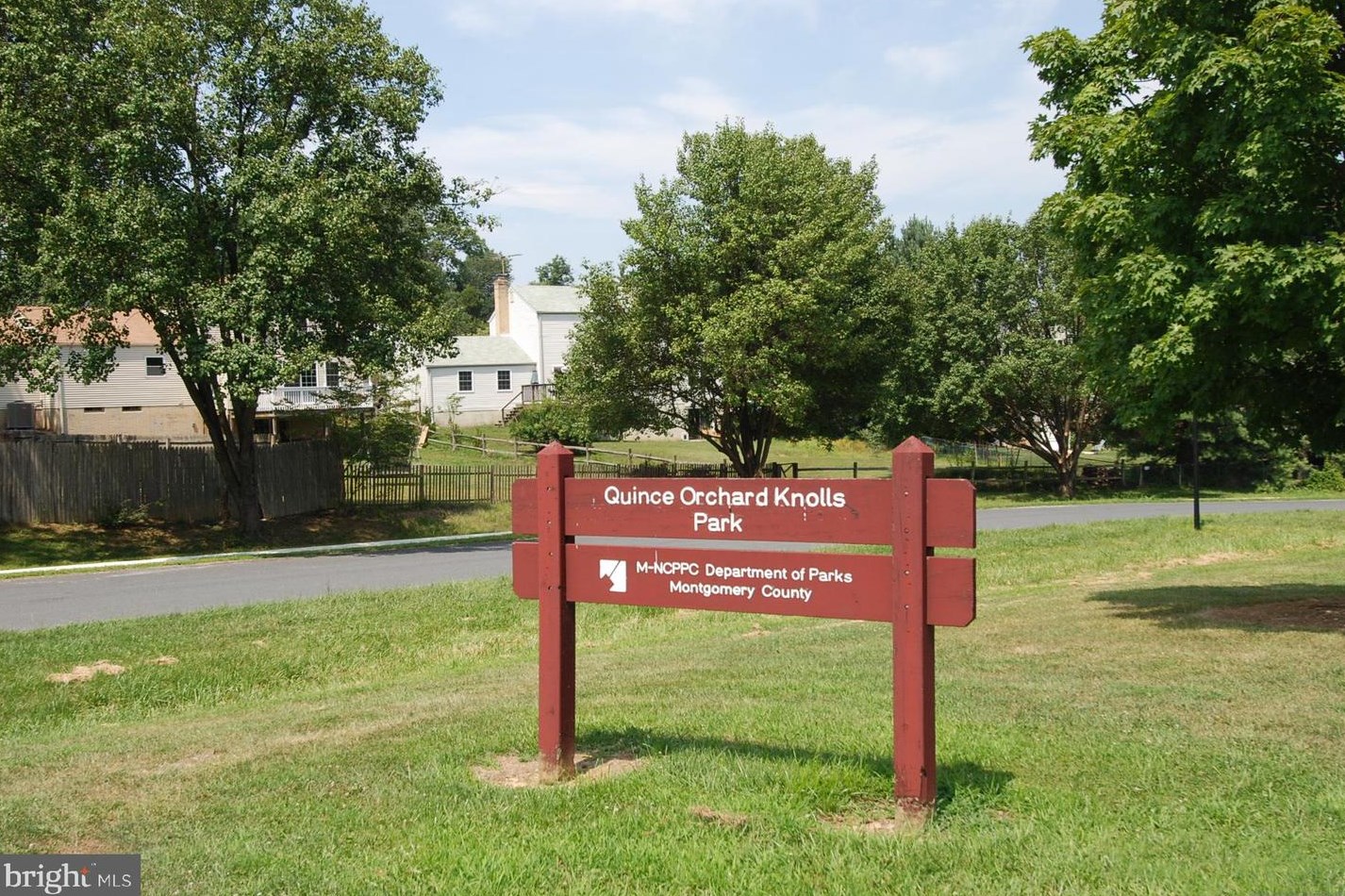 210 Painted Post Ln, Gaithersburg MD  20878-7856 exterior