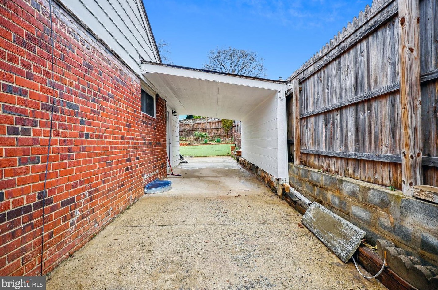 10204 Folk St, Silver Spring, MD 20902