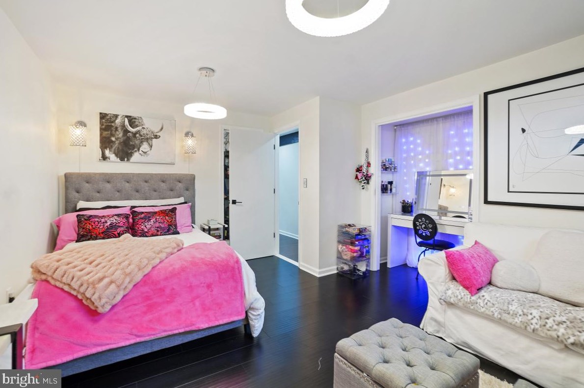 17708 Parkridge Dr, Gaithersburg MD  20878-1113 exterior