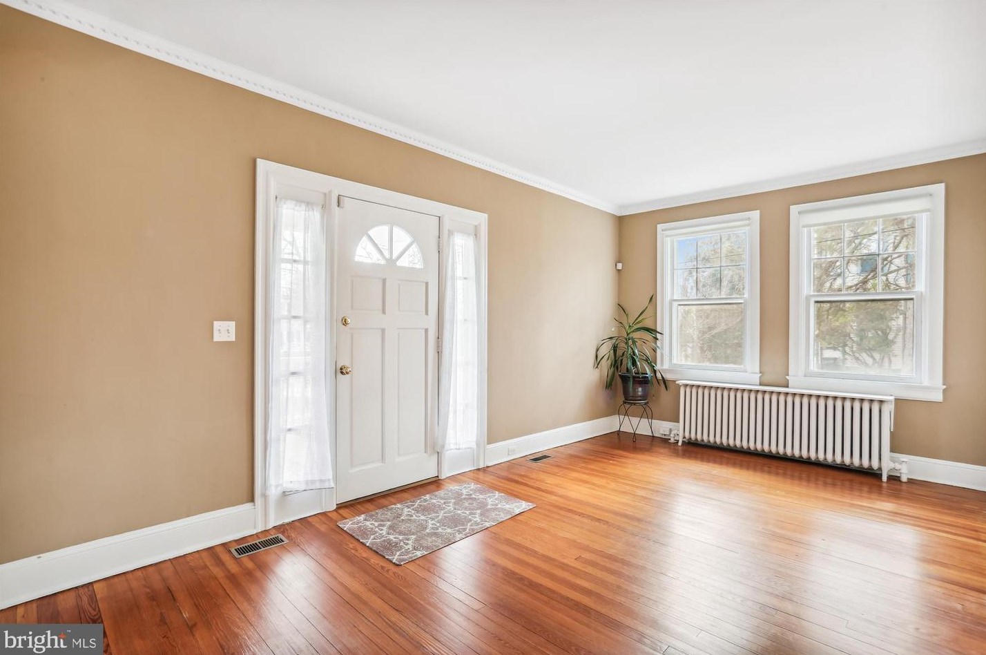 7420 Buffalo Ave, Silver Spring MD  20912-4143 exterior