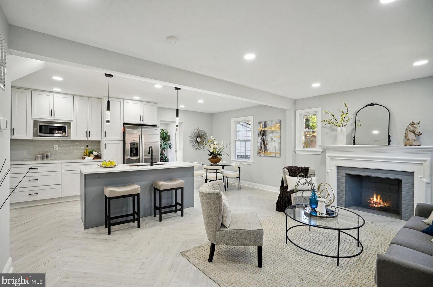 1906 Everest St, Silver Spring, MD 20902-4052