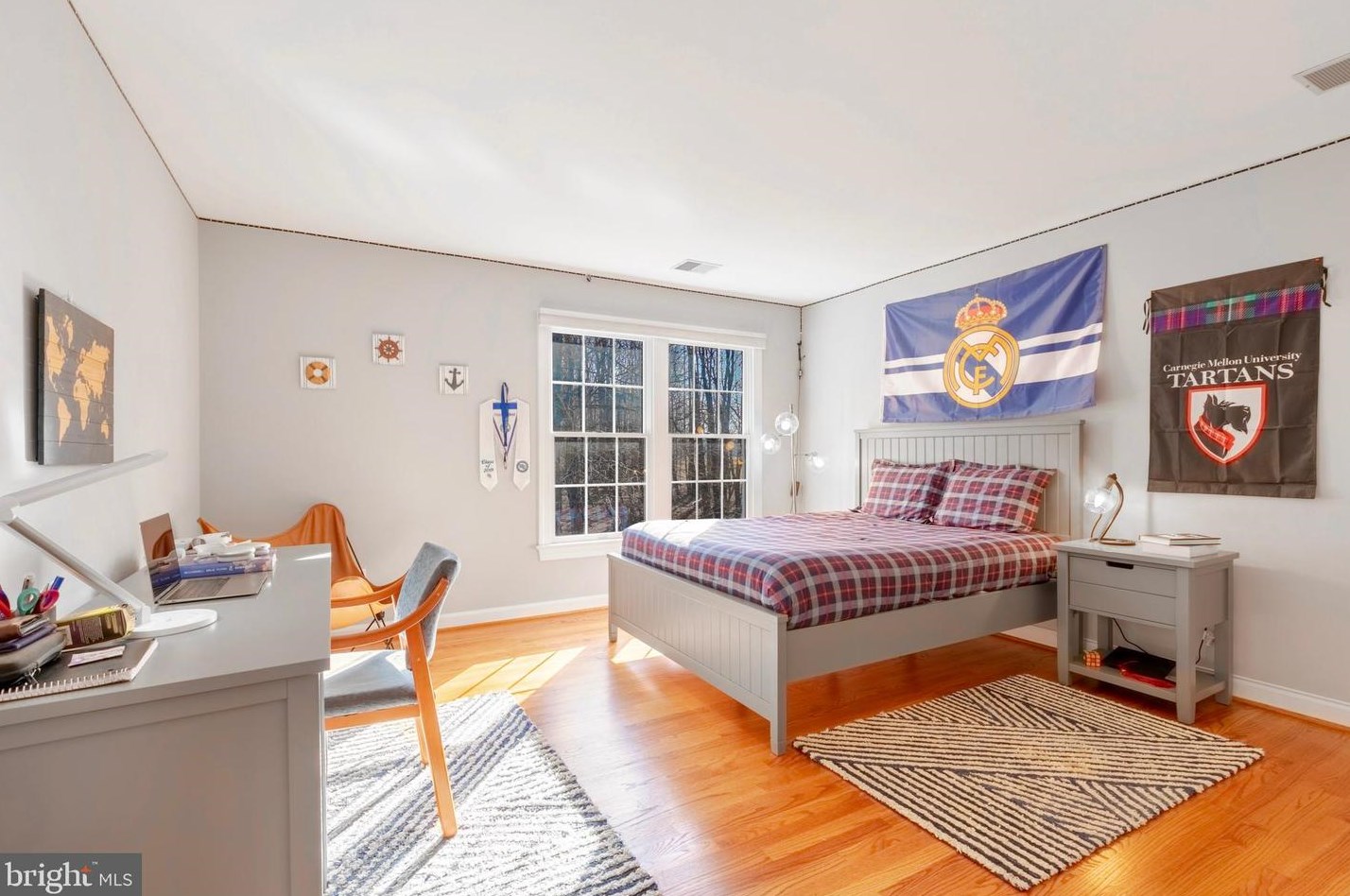 8800 Deer Hollow Ln, Rockville MD 20854-5440 exterior