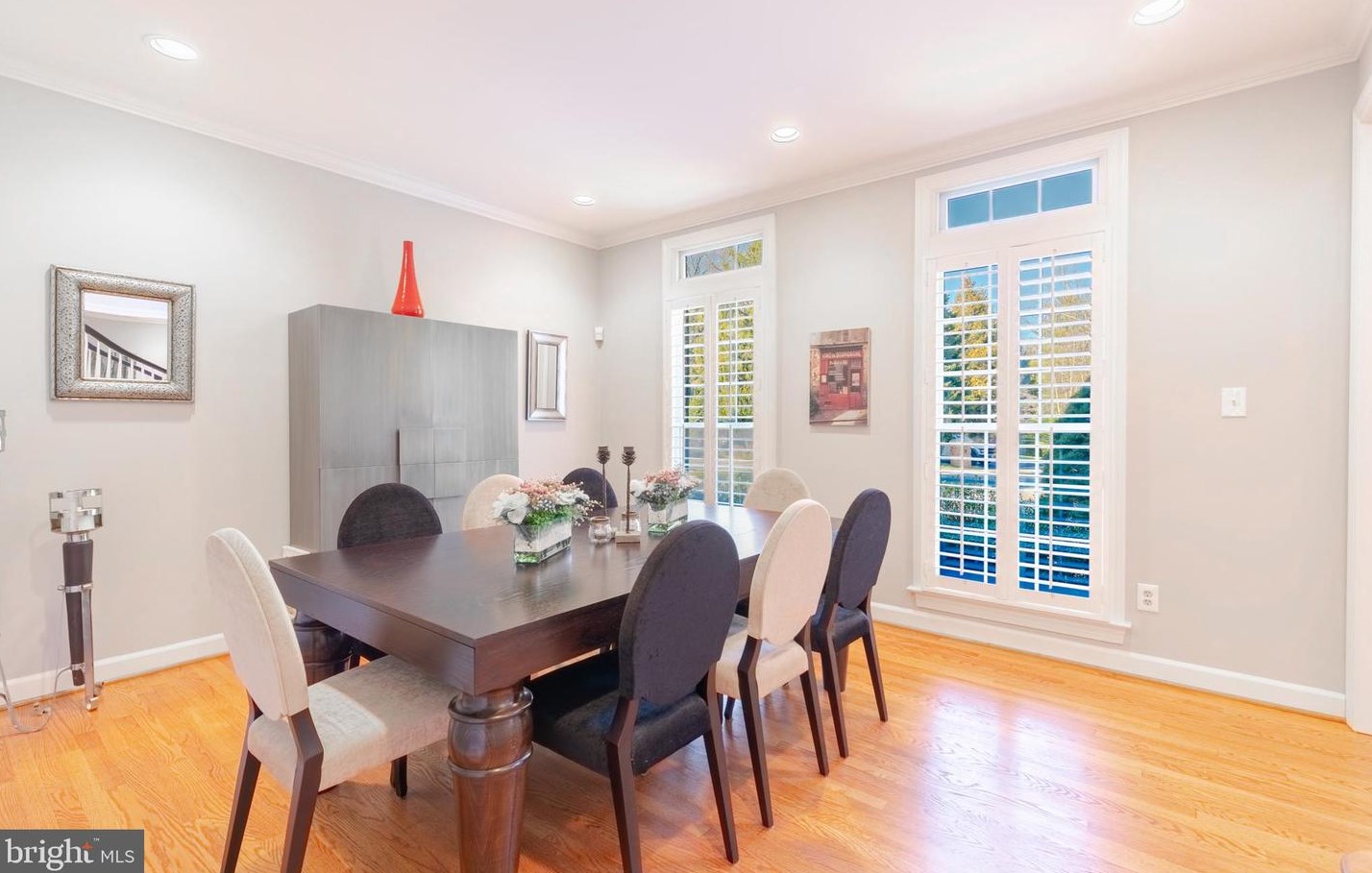 8800 Deer Hollow Ln, Rockville MD 20854-5440 exterior