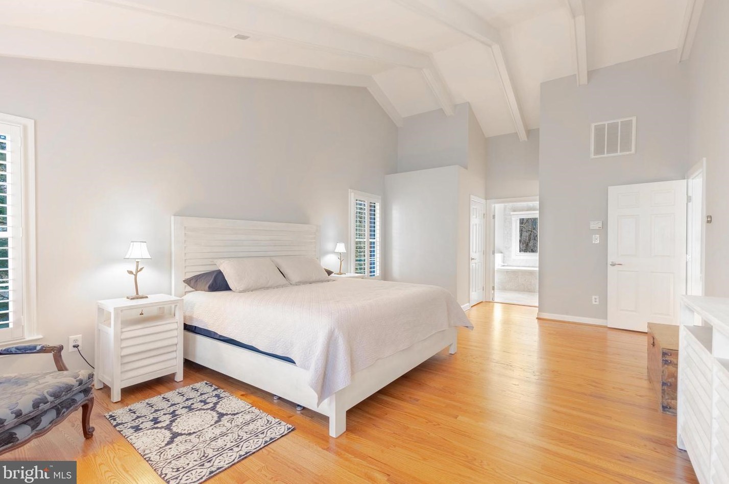 8800 Deer Hollow Ln, Rockville MD 20854-5440 exterior