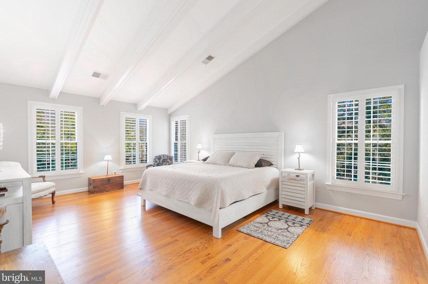 8800 Deer Hollow Ln, Rockville MD 20854-5440 exterior