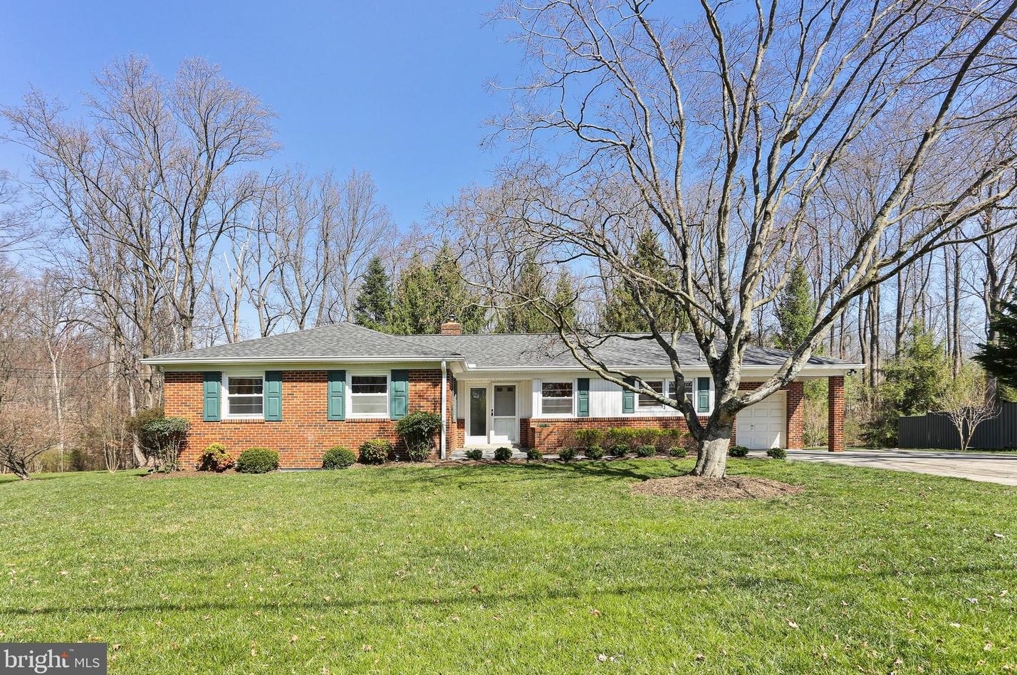 17805 Dominion Dr, Sandy Spring, MD 20860