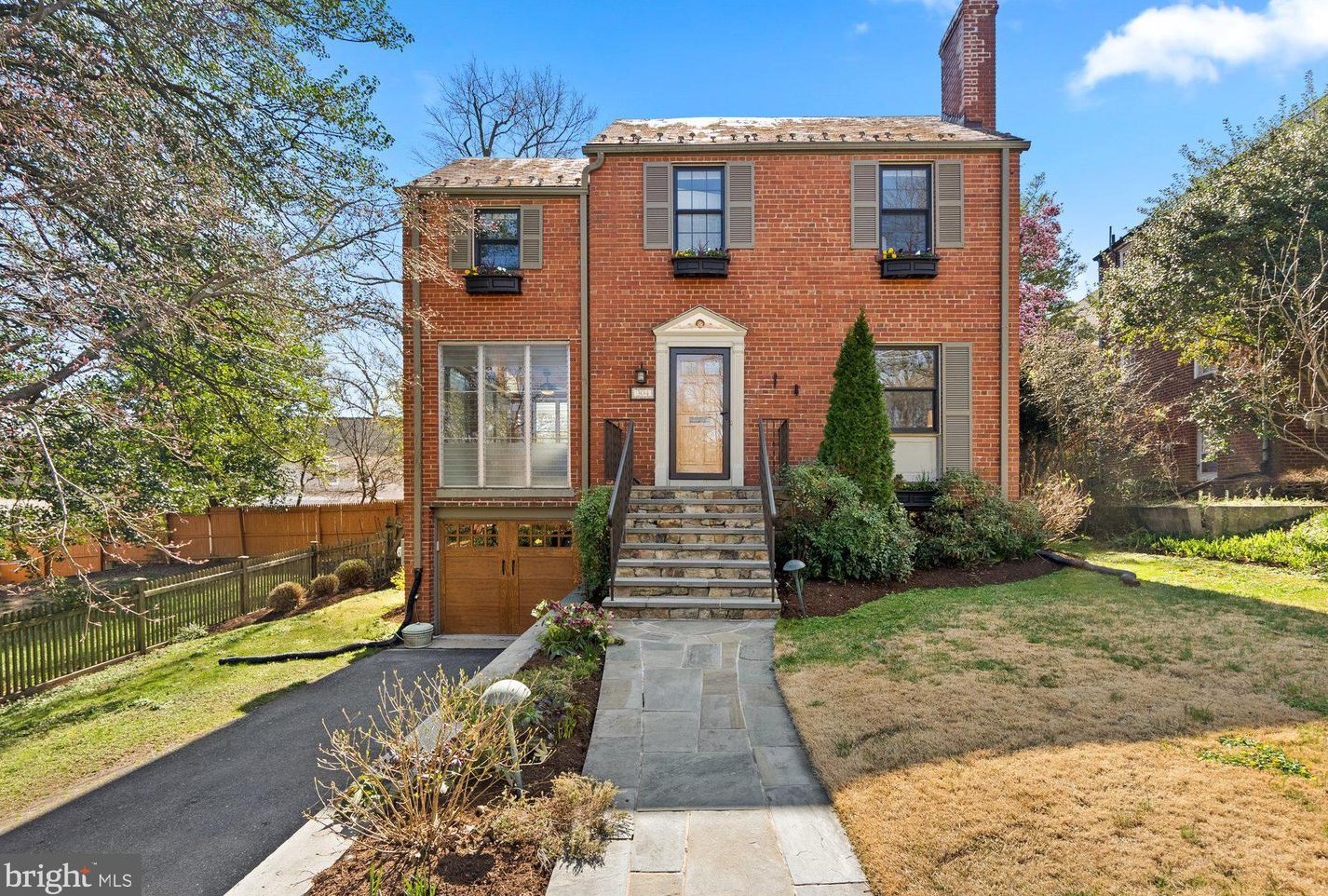 304 Greenwich Ln, Silver Spring, MD 20910