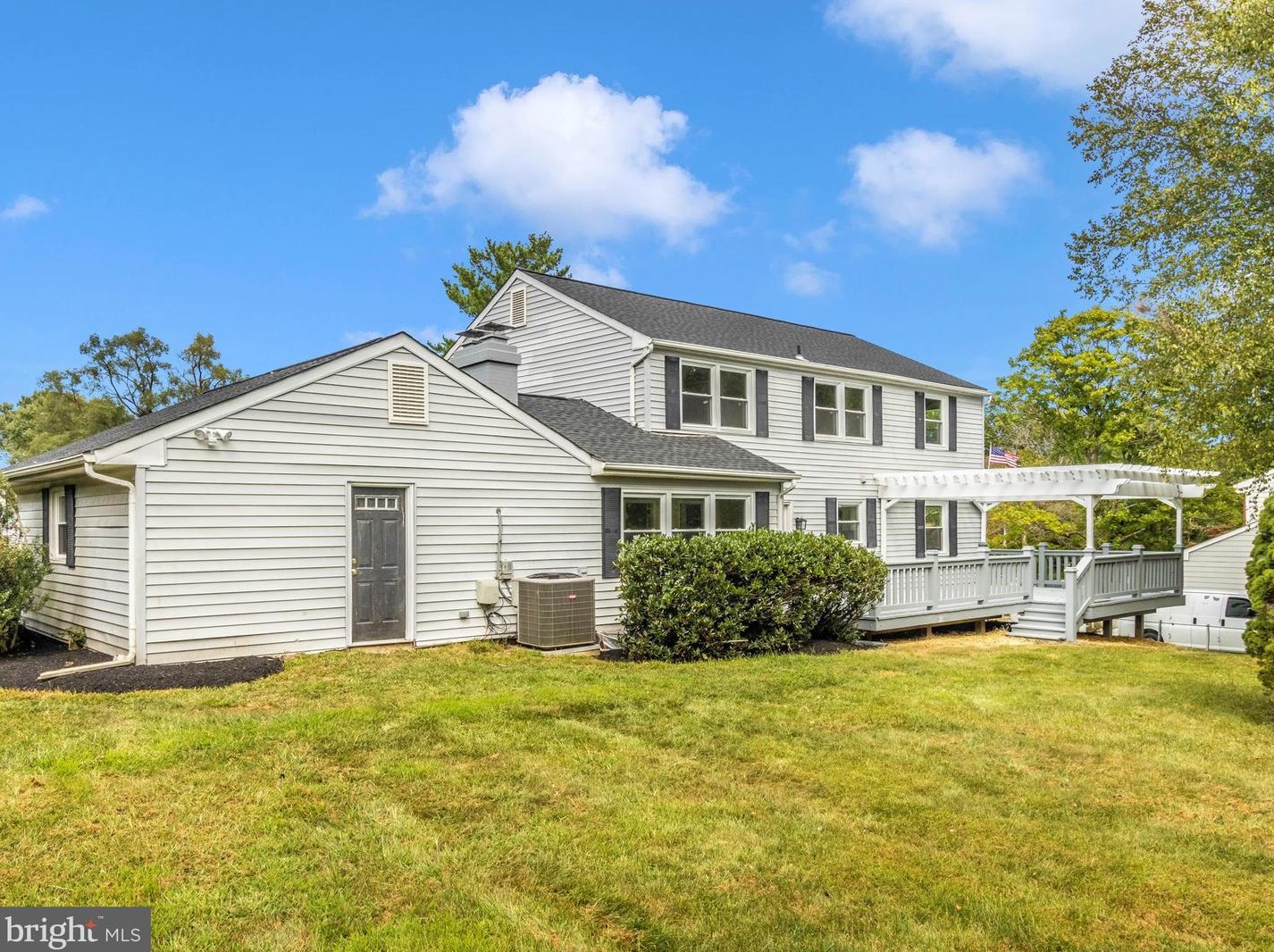 2608 Bluhaven Ct, Silver Spring MD 20906-3116 exterior